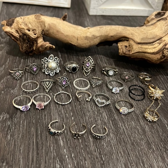 Jewelry - Ring and toe ring bundle